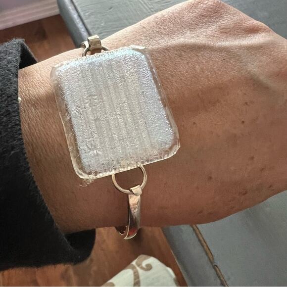 925 Sterling Silver Bangle Bracelet - Picture 5 of 10